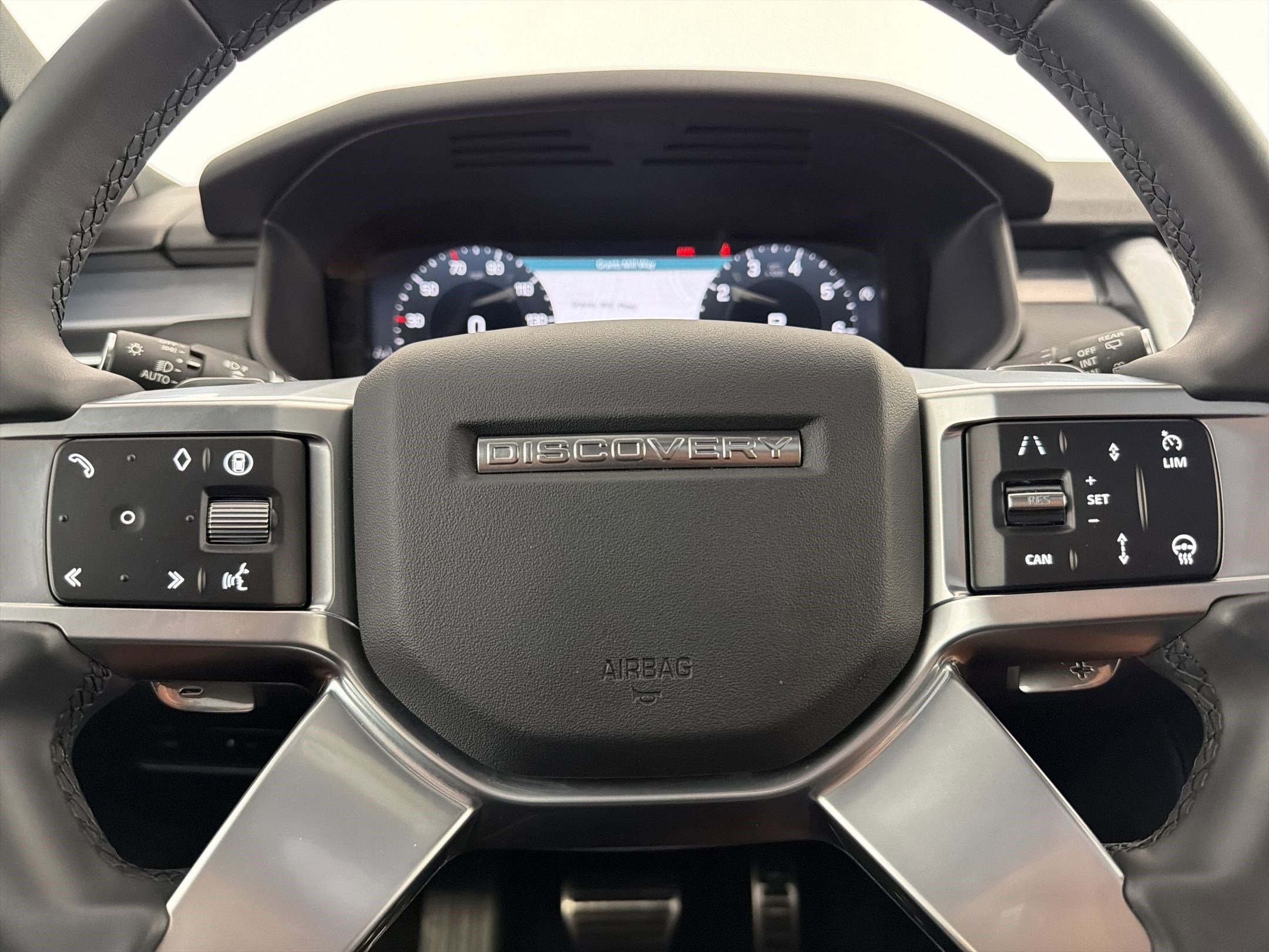 2025 Land Rover Discovery Dynamic SE - Photo 15