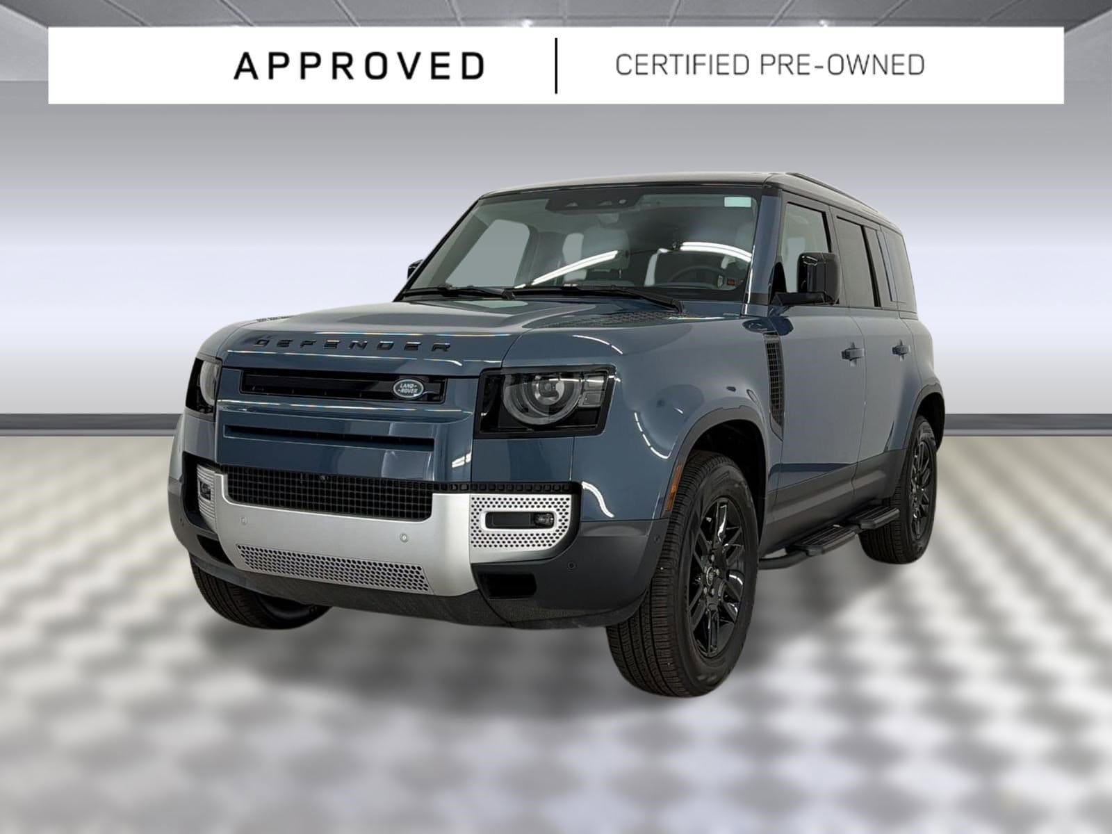 2025 Land Rover Defender 110 S P300's photo