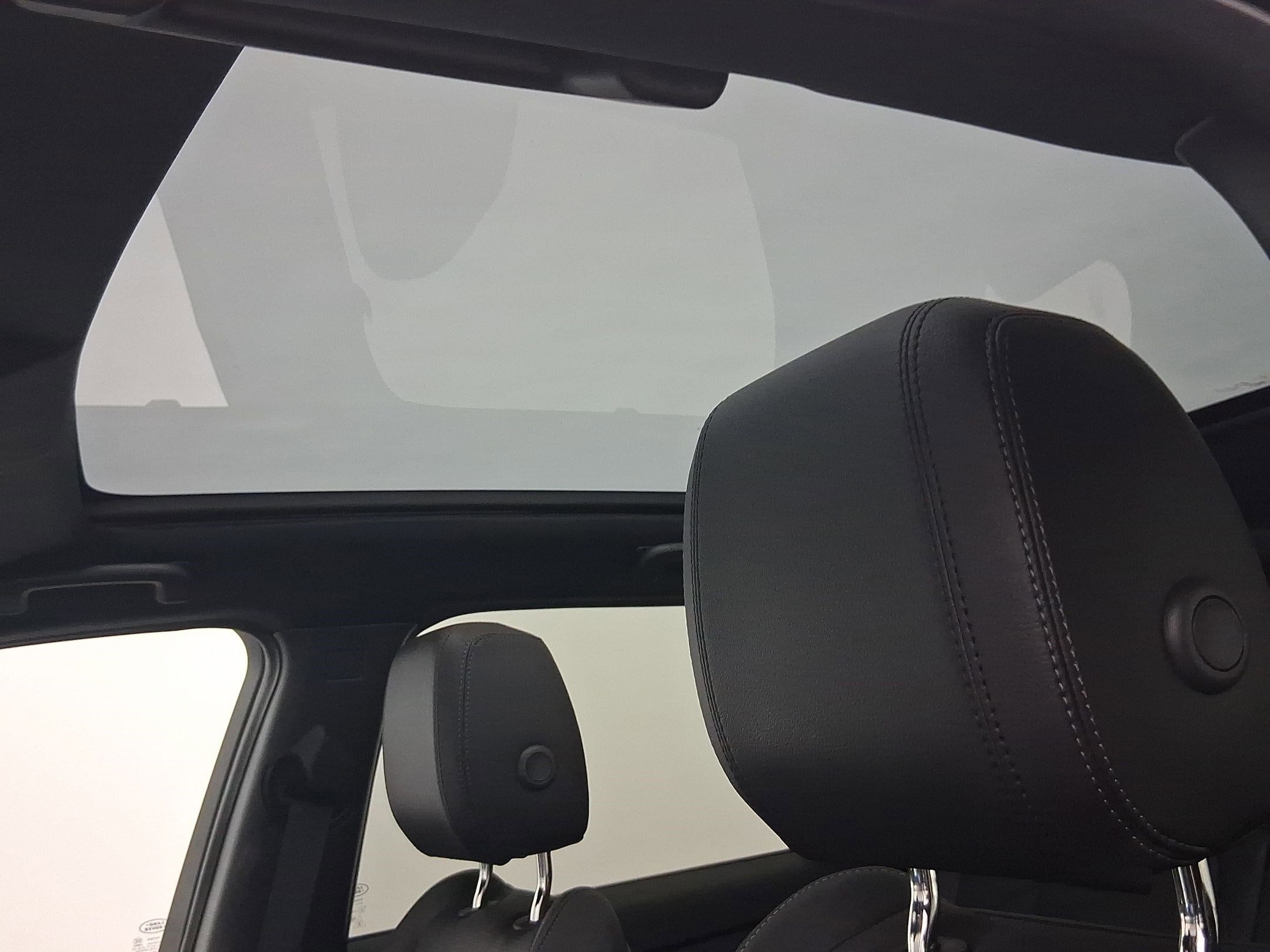 2025 Land Rover Discovery Sport Dynamic SE - Photo 14