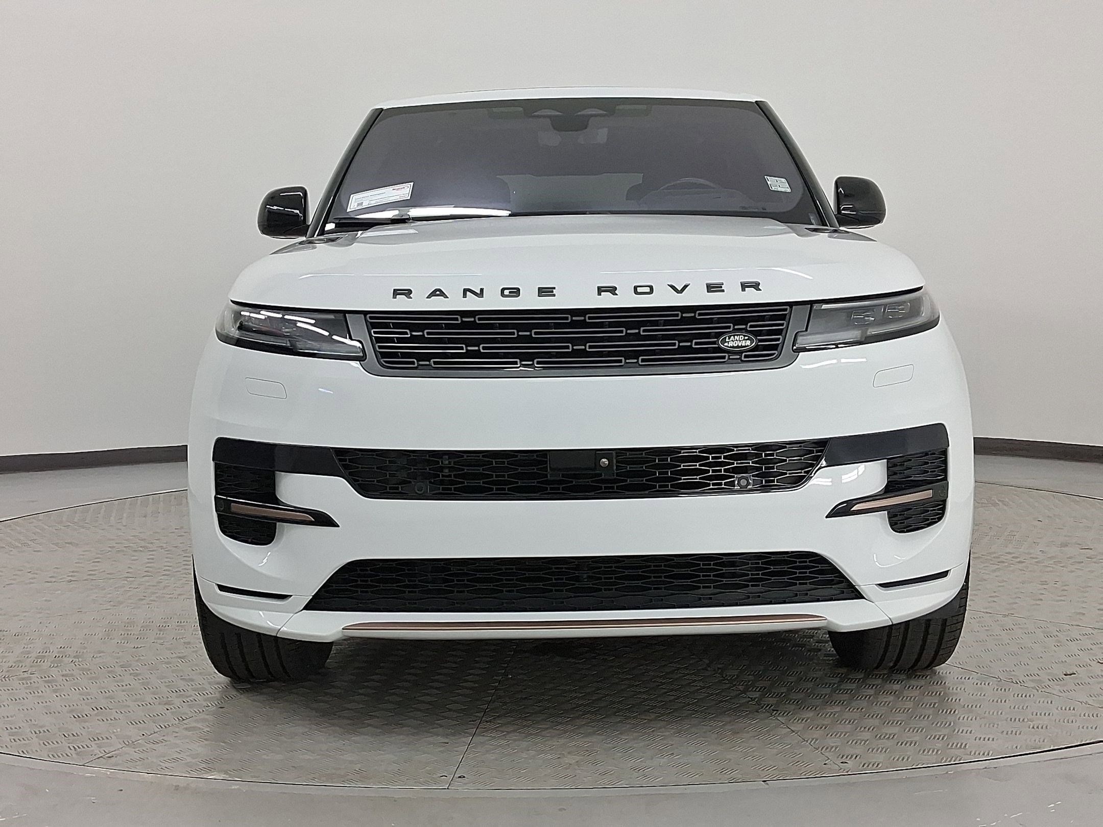 2023 Land Rover Range Rover Sport SE Dynamic photo 5
