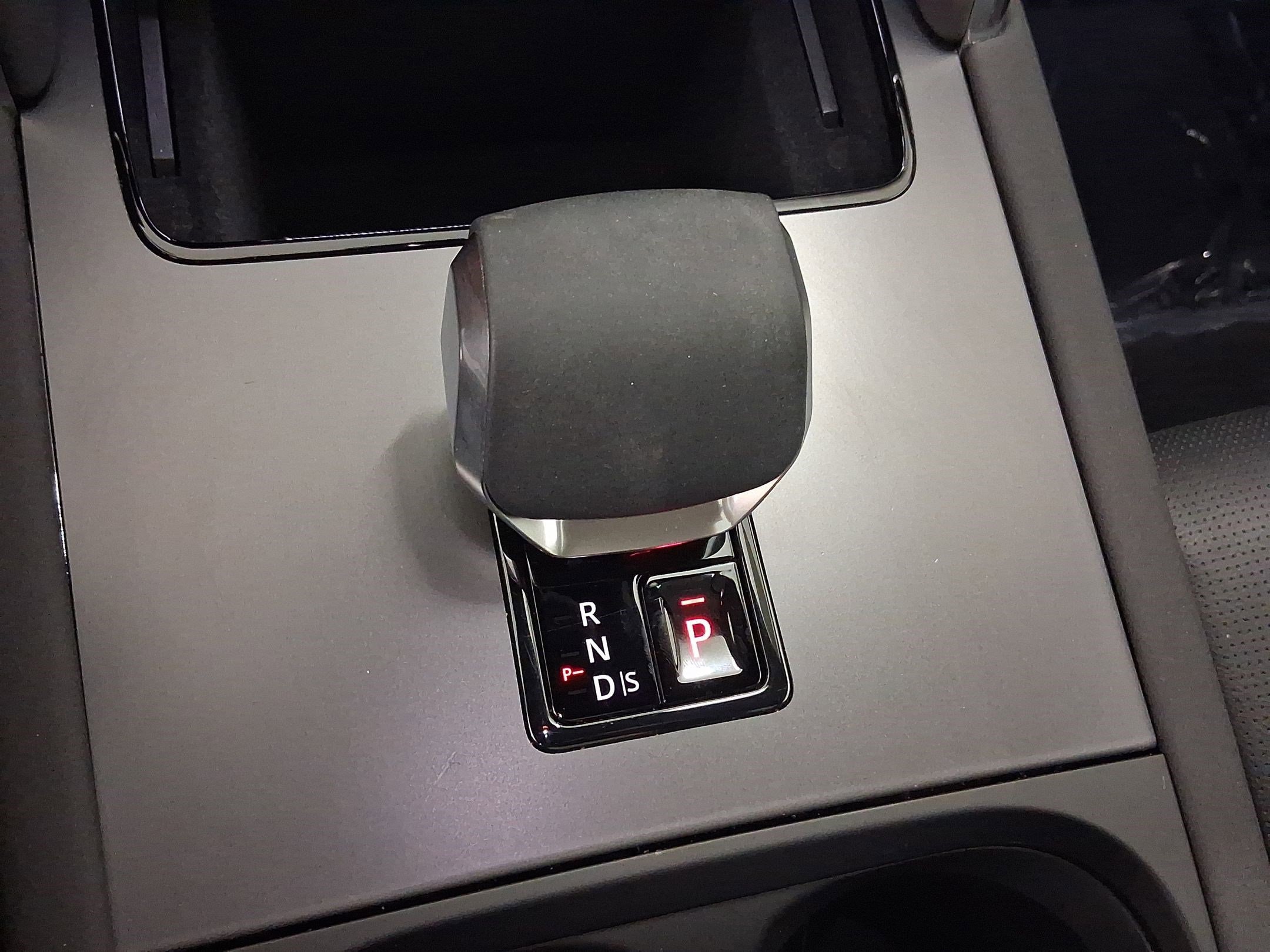 2025 Land Rover Discovery Sport Dynamic SE - Photo 26