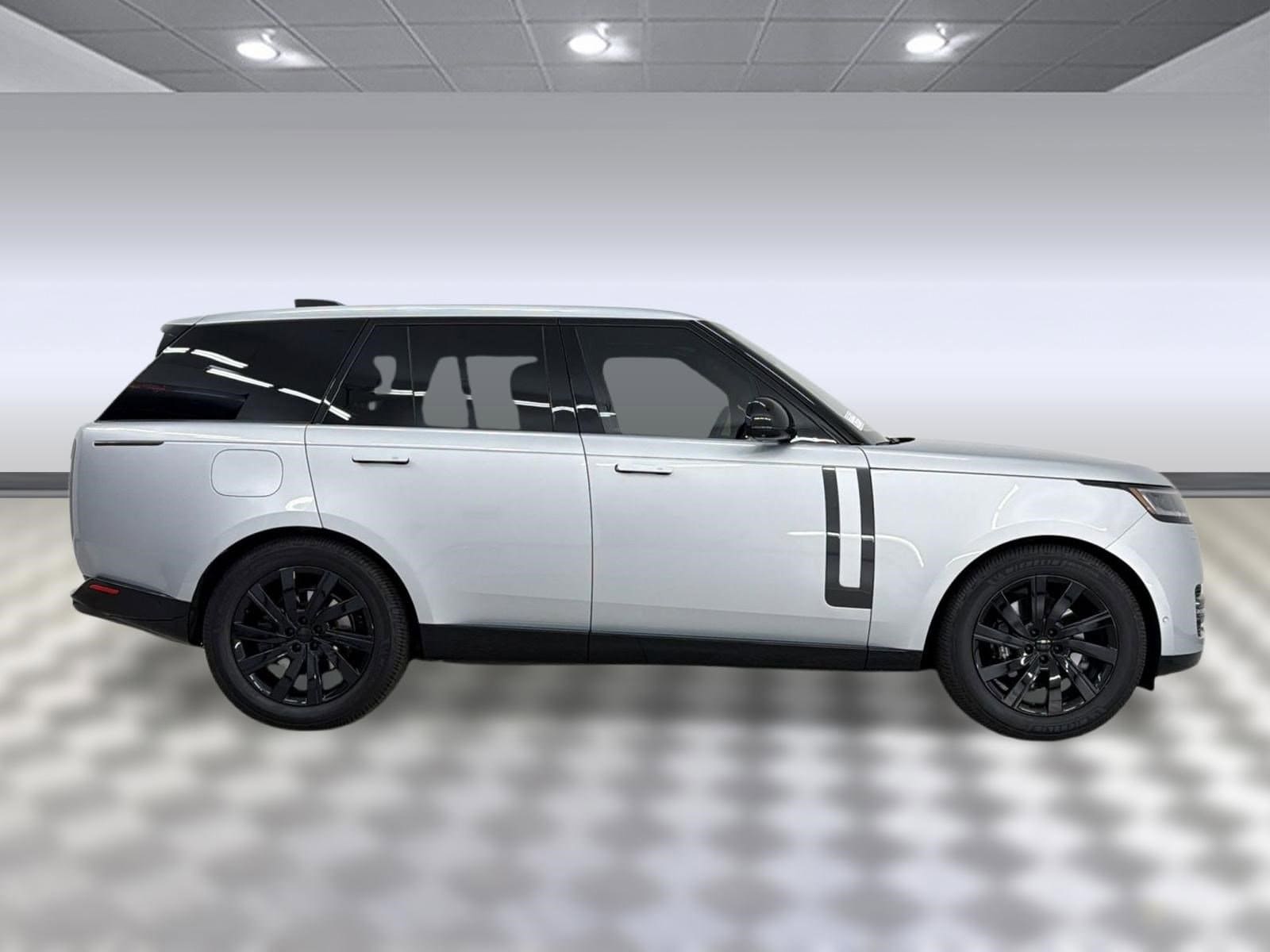 2023 Land Rover Range Rover P400 SE photo 3