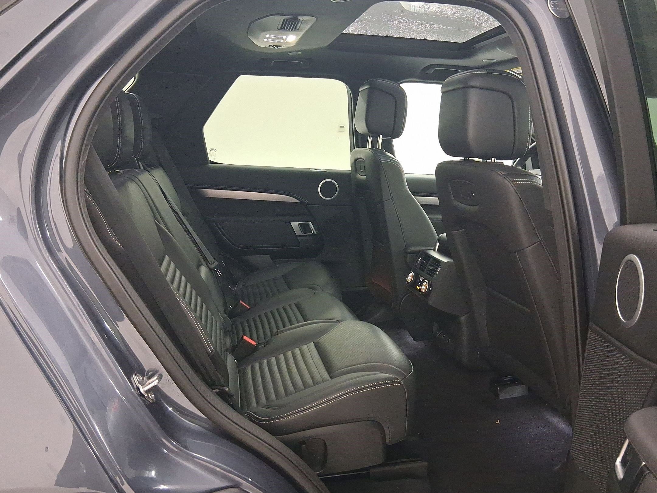 2025 Land Rover Discovery Dynamic SE - Photo 33
