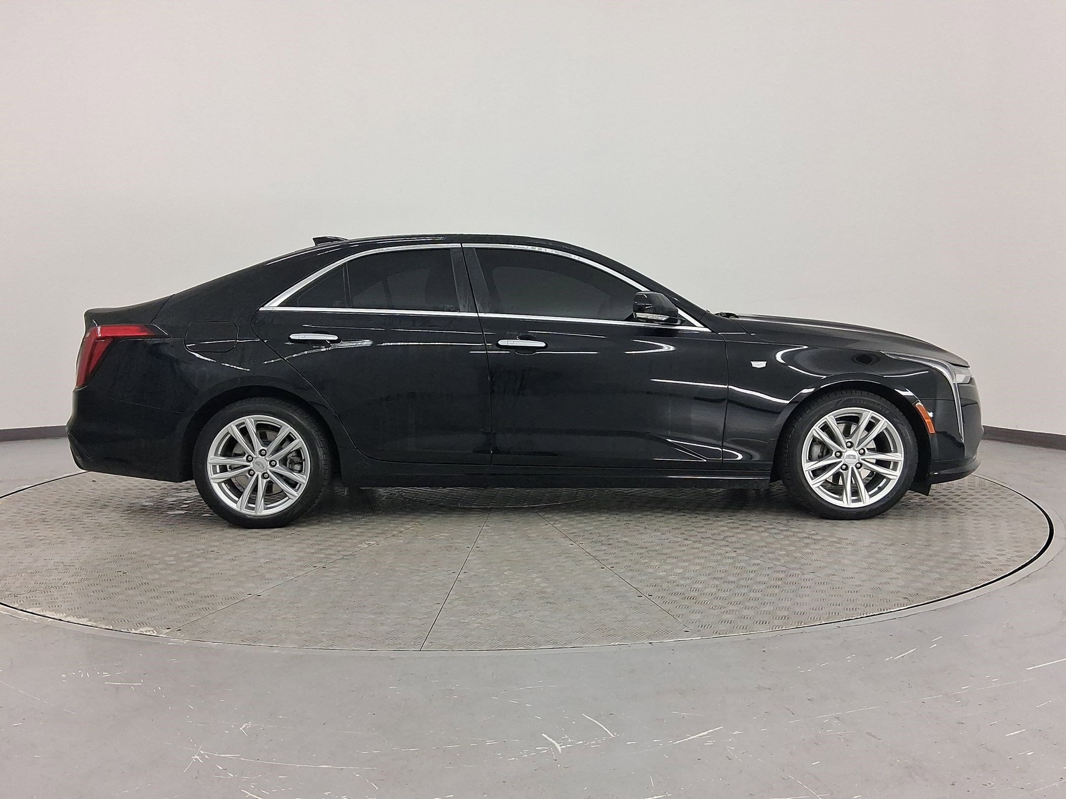 2021 CADILLAC CT4 Luxury photo 3