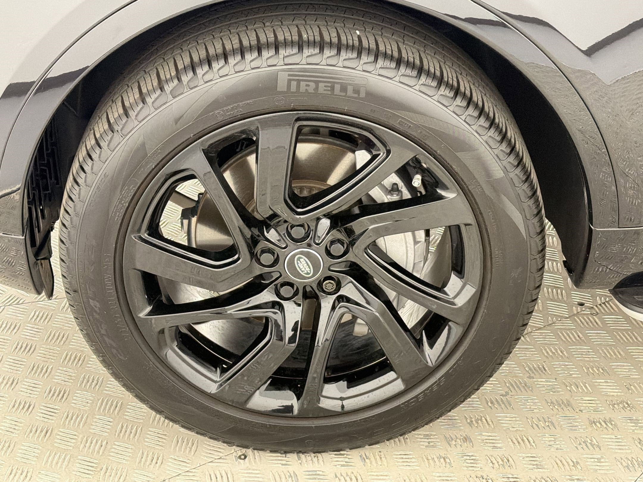 2025 Land Rover Discovery Dynamic SE - Photo 11