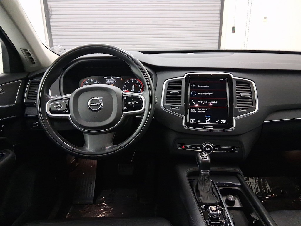 Used 2020 Volvo XC90 T6 Momentum 7 Passenger SUV