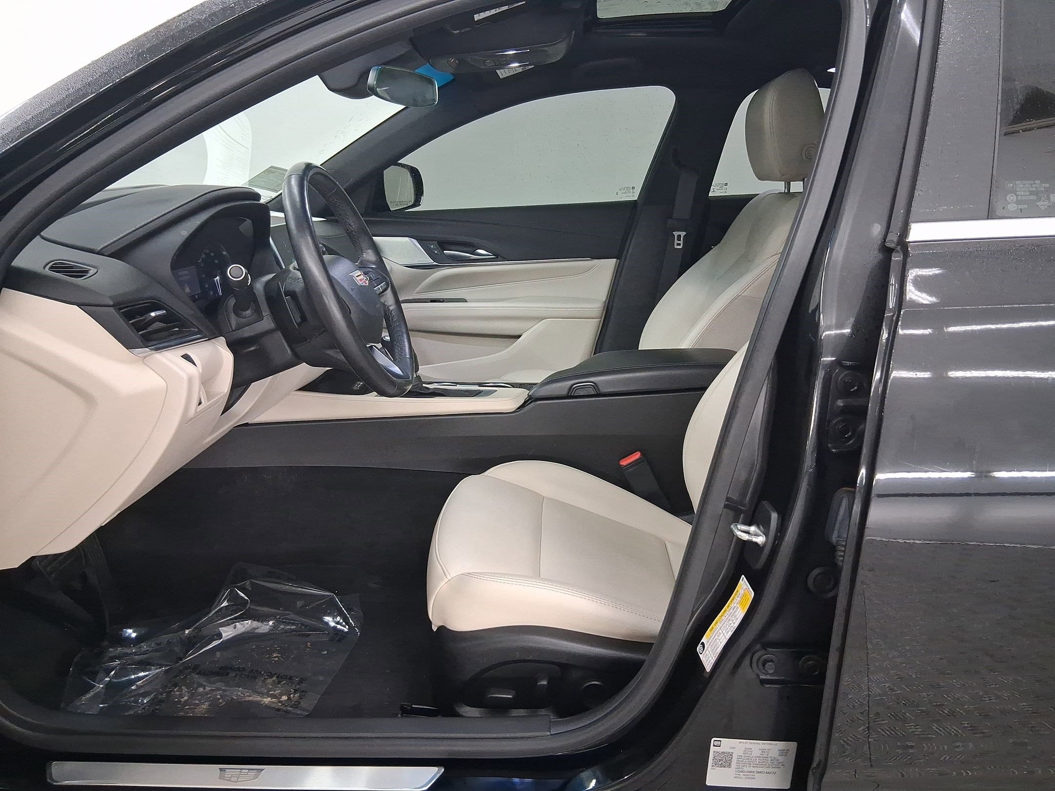 2021 CADILLAC CT4 Luxury photo 4