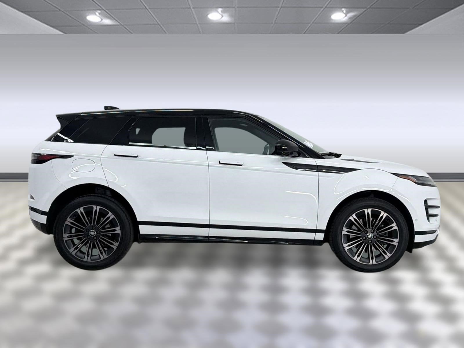 2026 Land Rover Range Rover Evoque Dynamic SE - Photo 8