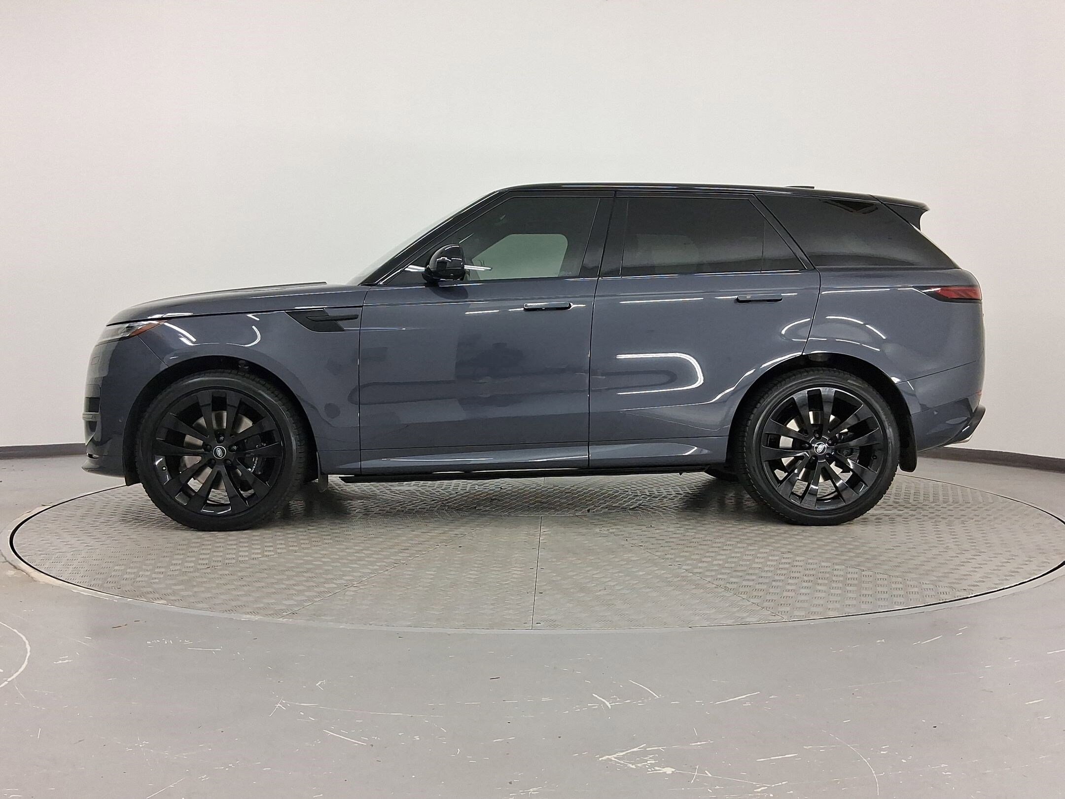 2023 Land Rover Range Rover Sport P530 First Edition photo 2