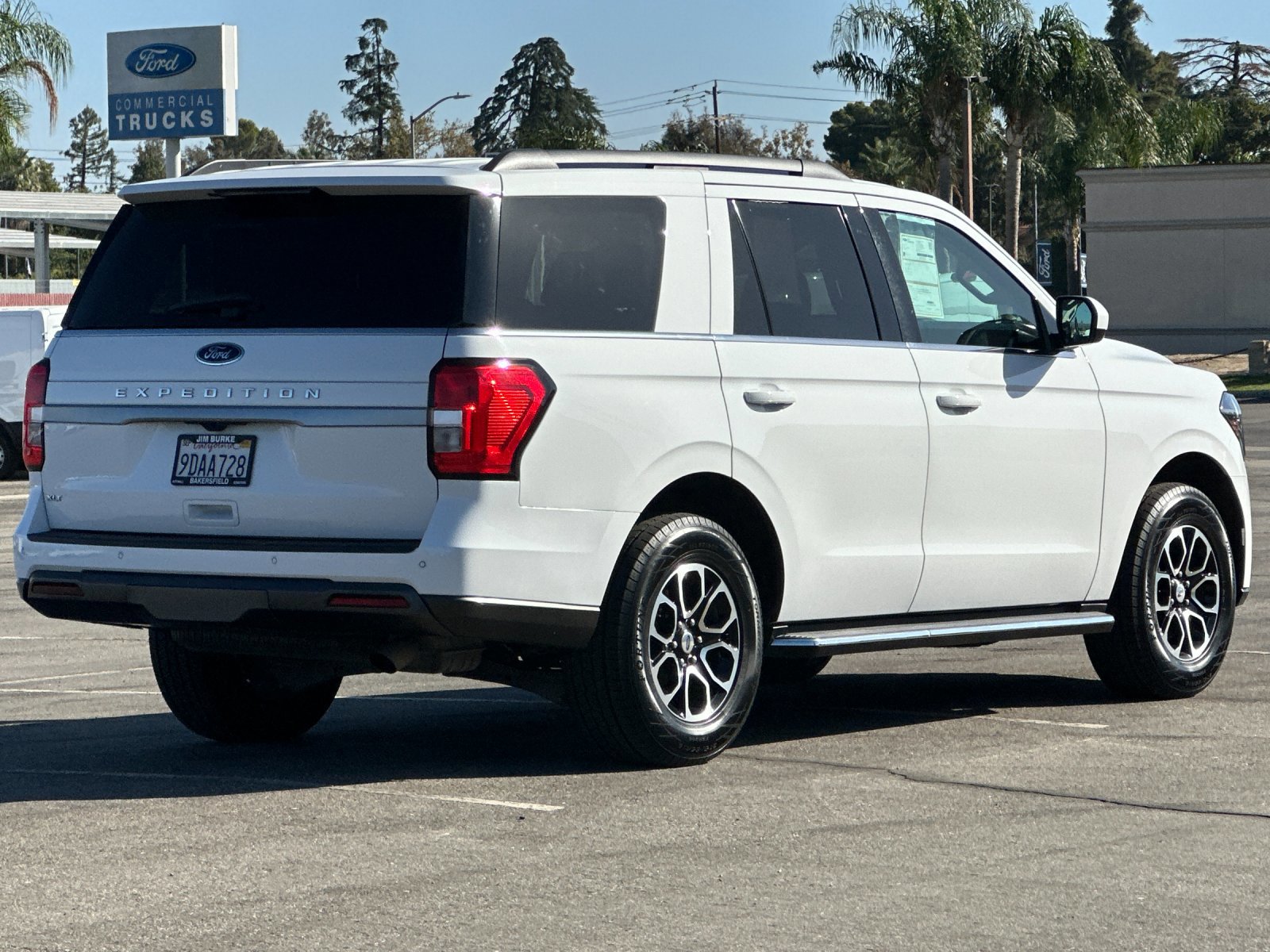 2022 Ford Expedition XLT photo 3