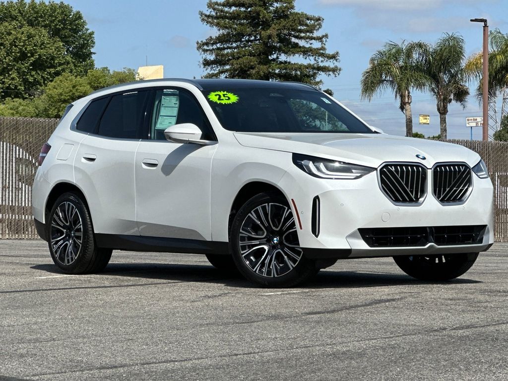 2025 BMW X3 30 XDRIVE's photo