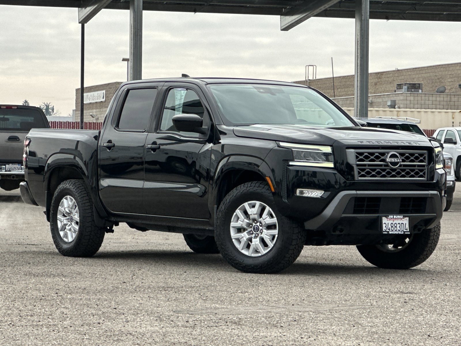 2022 Nissan Frontier SV's photo