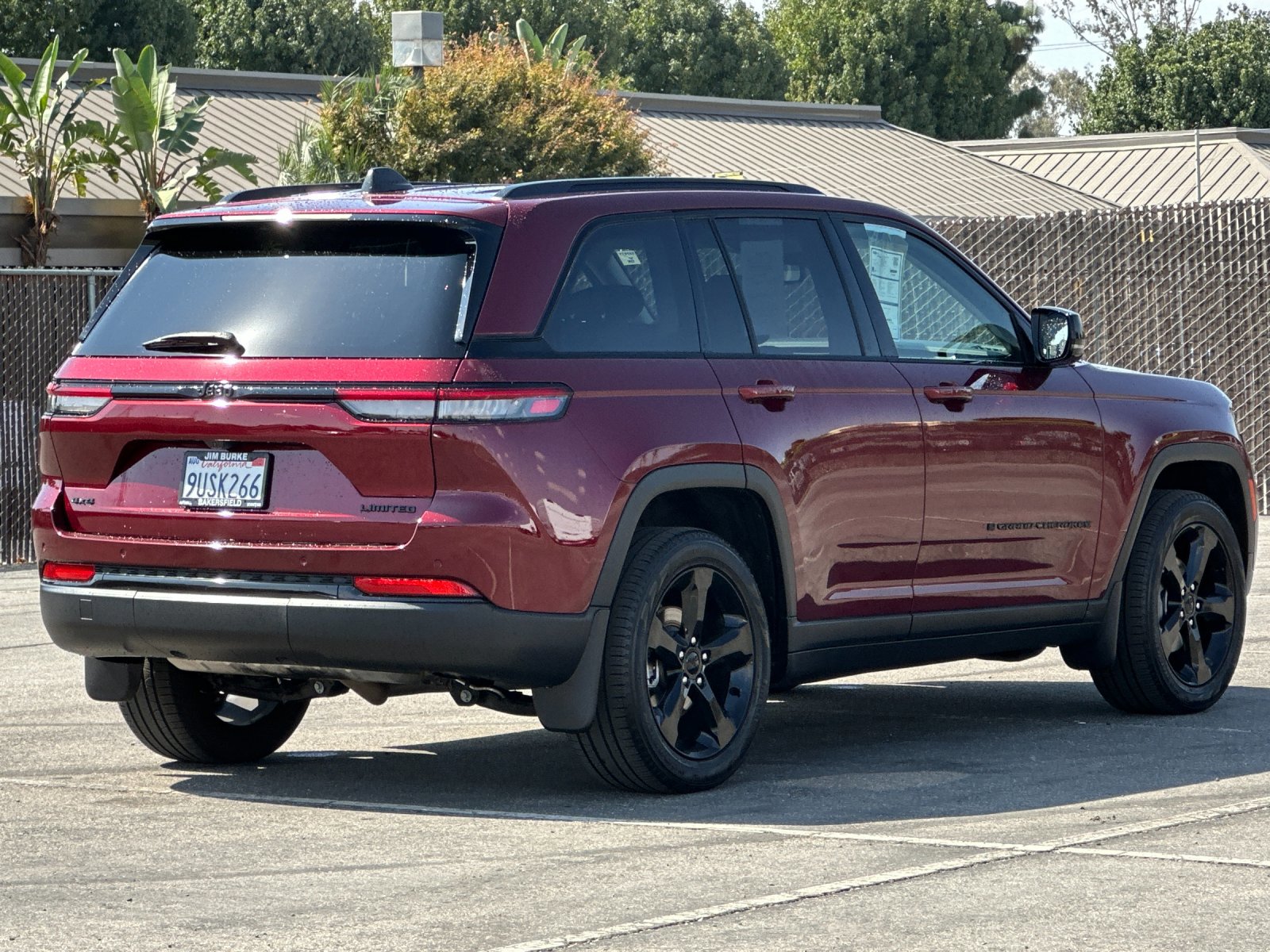 2023 Jeep Grand Cherokee Limited photo 3