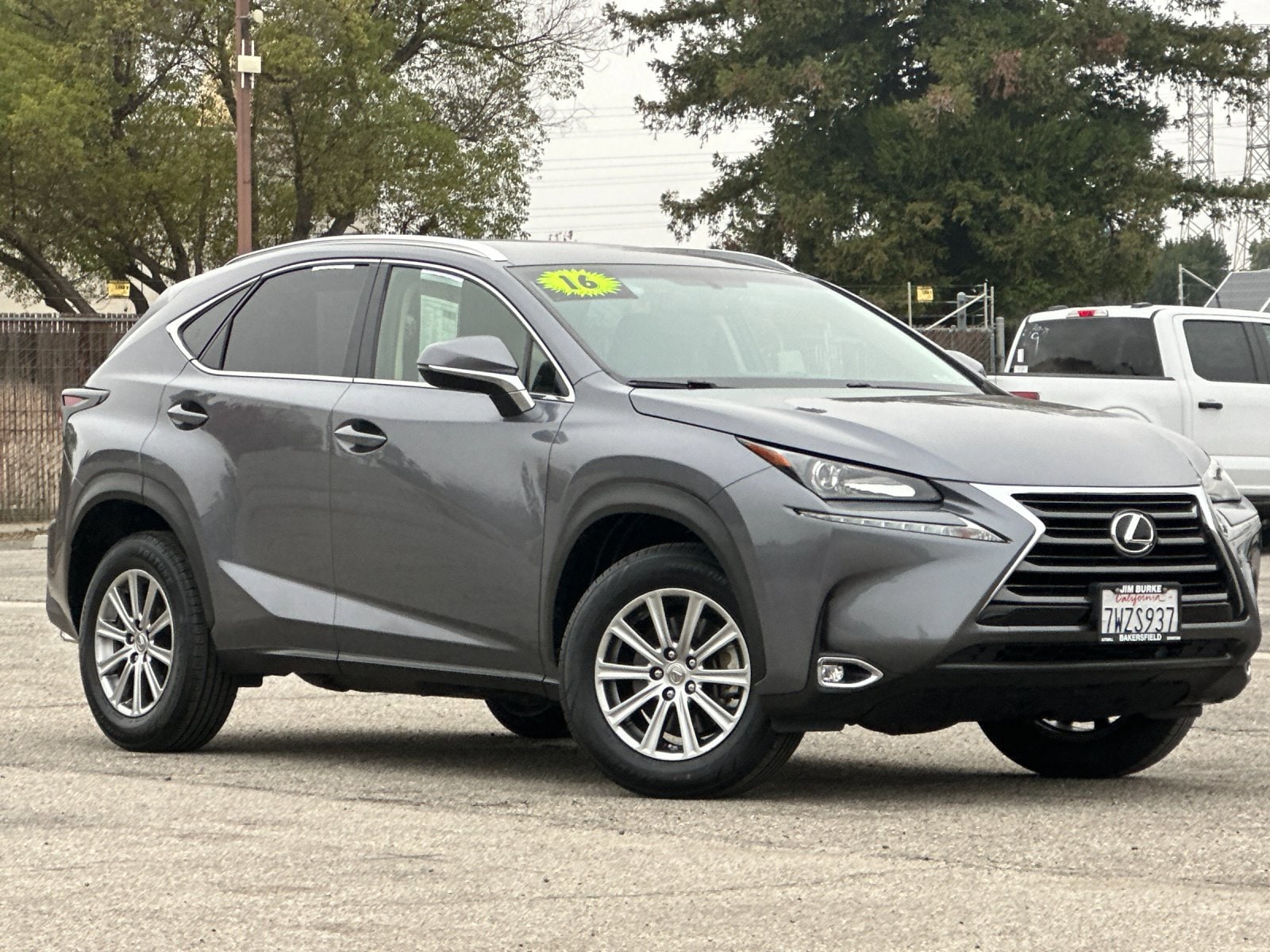 2016 Lexus NX 200t's photo