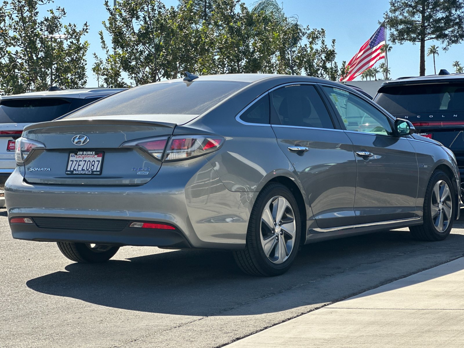 2017 Hyundai Sonata Hybrid Limited photo 3