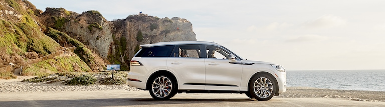 2021 Lincoln Aviator vs. BMW X5 | Jim Burke Lincoln