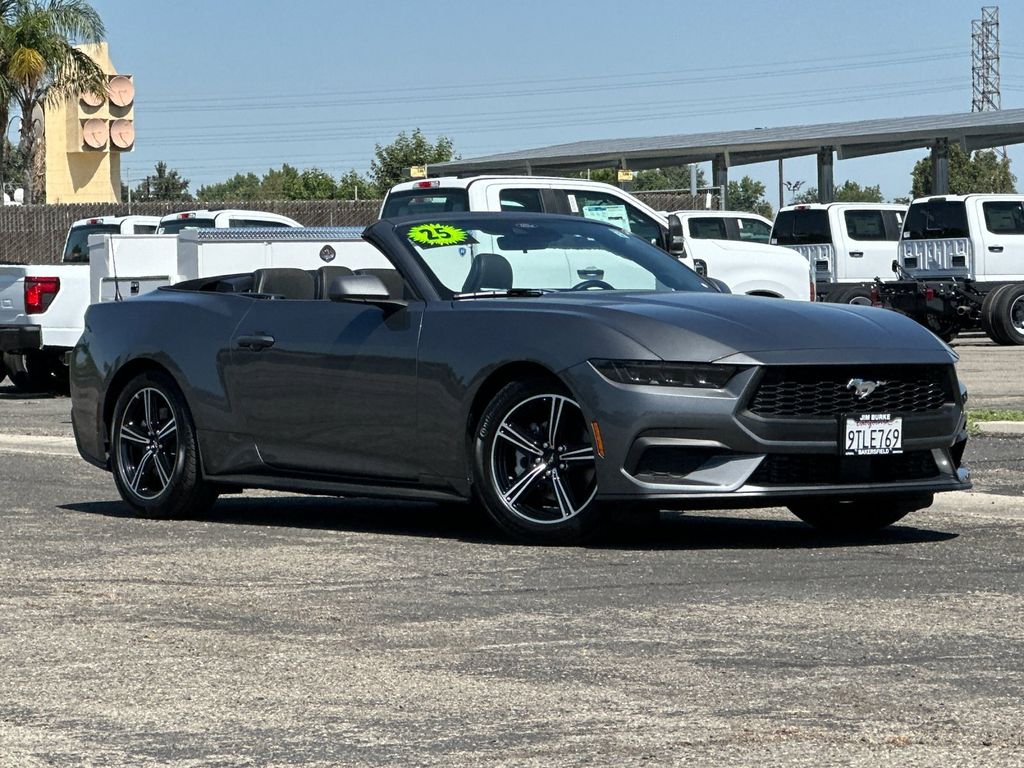 2025 Ford Mustang EcoBoost Convertible's photo