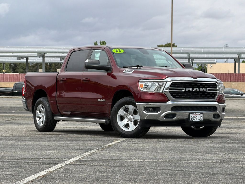 2022 RAM 1500 Big Horn/Lone Star 4x4 Crew Cab 5'7's photo