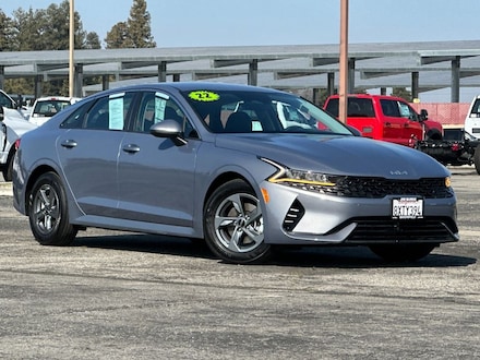 2022 Kia K5 LX Sedan