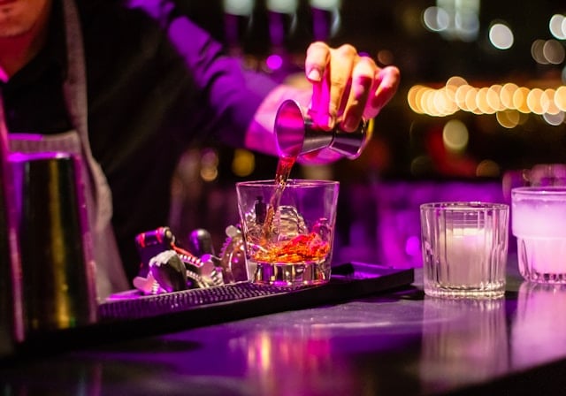 cocktail-bar.jpg
