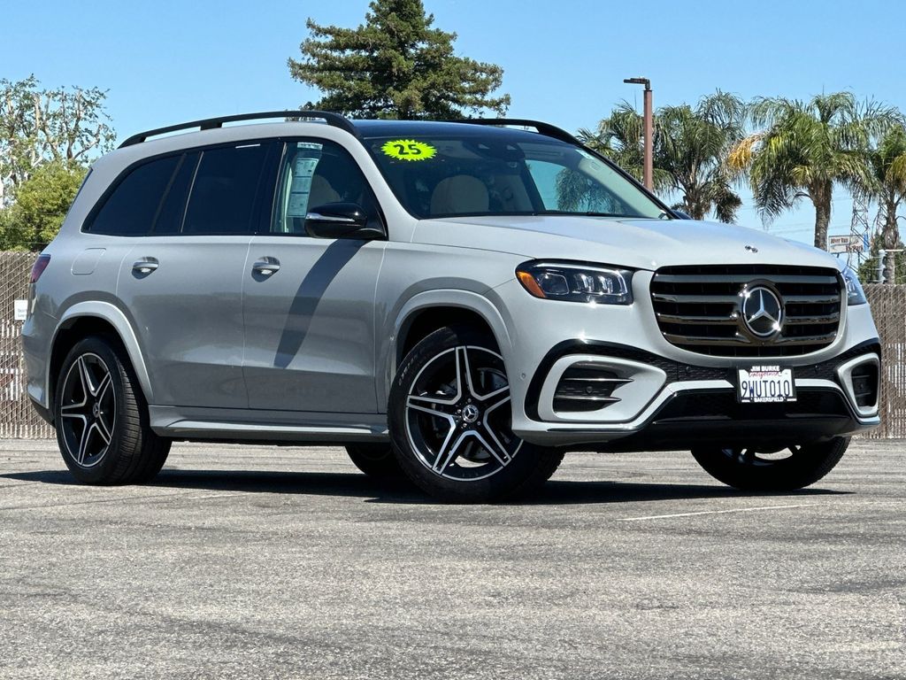 2025 Mercedes-Benz GLS GLS 450 4MATIC's photo