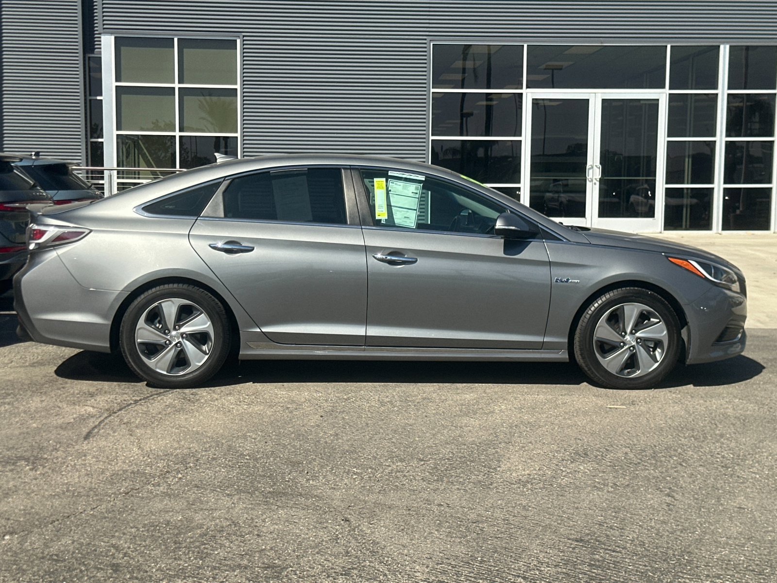 2017 Hyundai Sonata Hybrid Limited photo 2