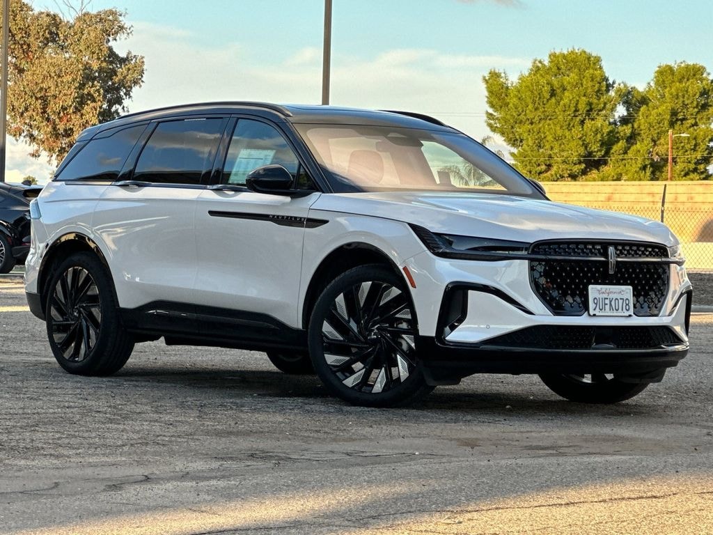 Certified 2025 Lincoln Nautilus Reserve SUV