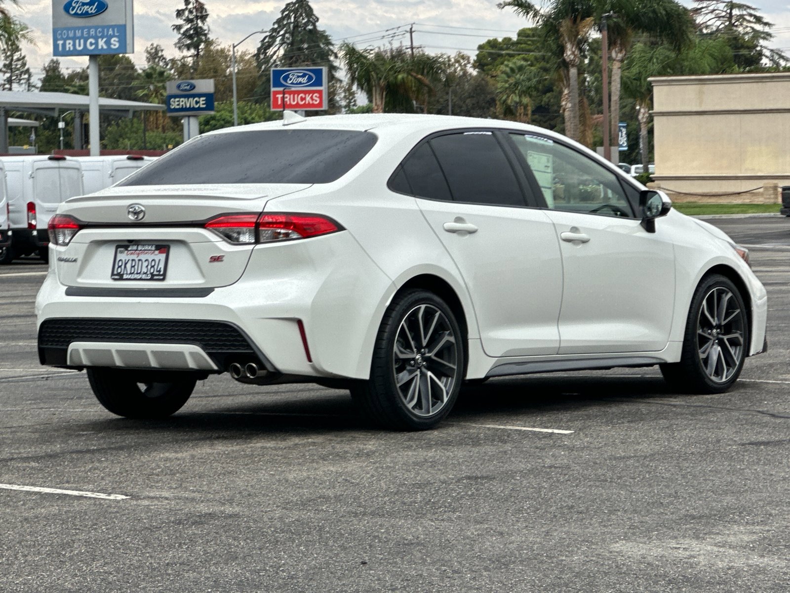2020 Toyota Corolla SE photo 3