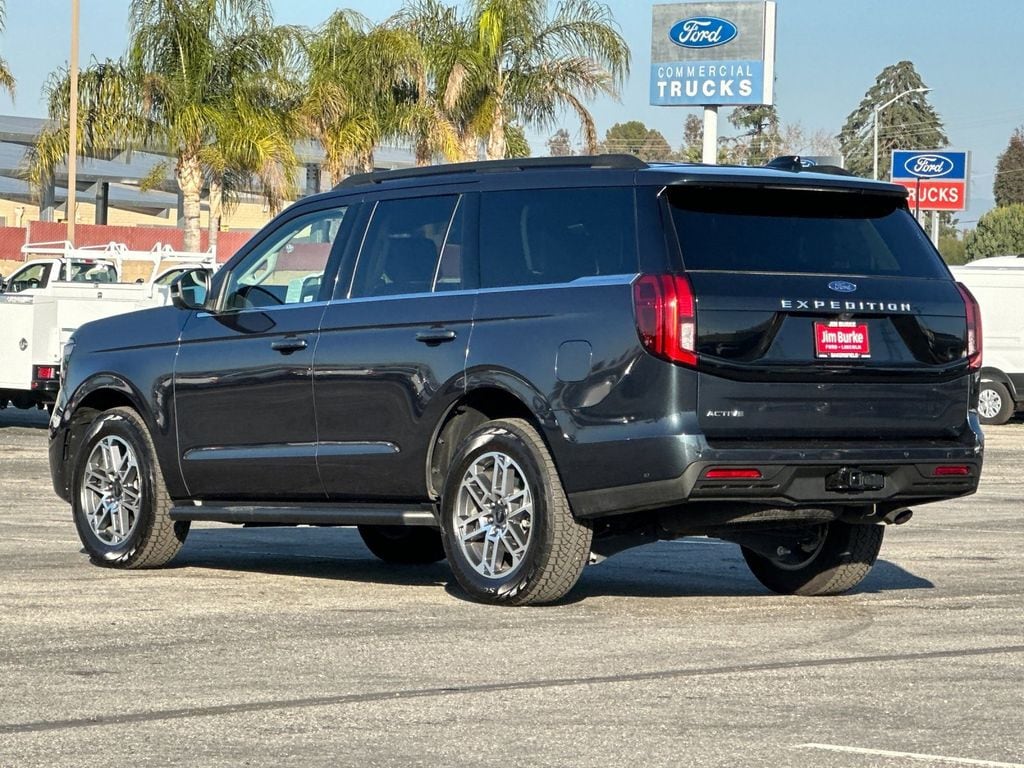 2025 Ford Expedition Active