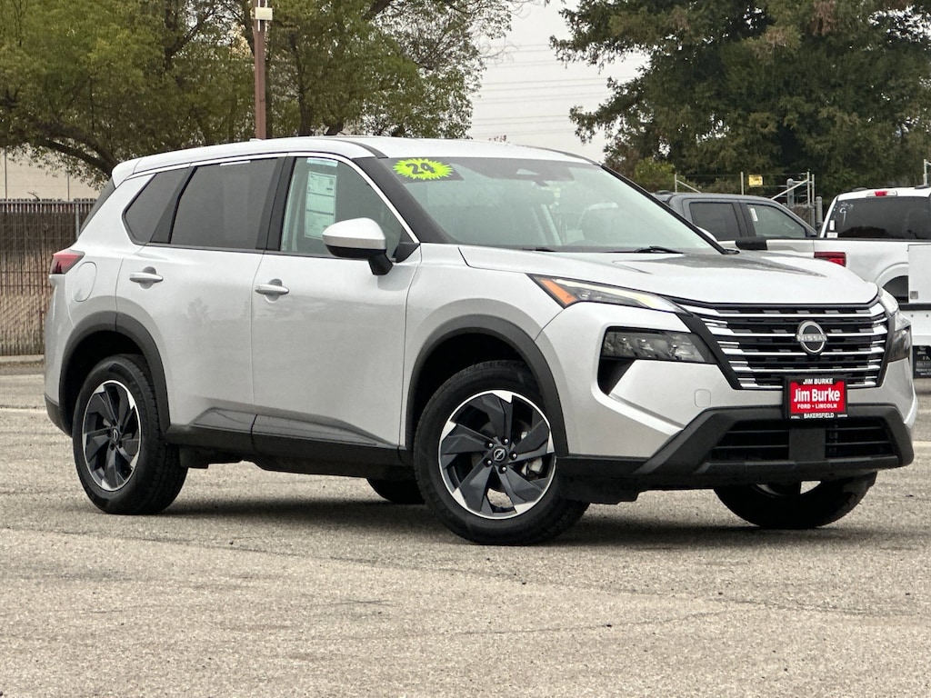 Used 2024 Nissan Rogue SV SUV