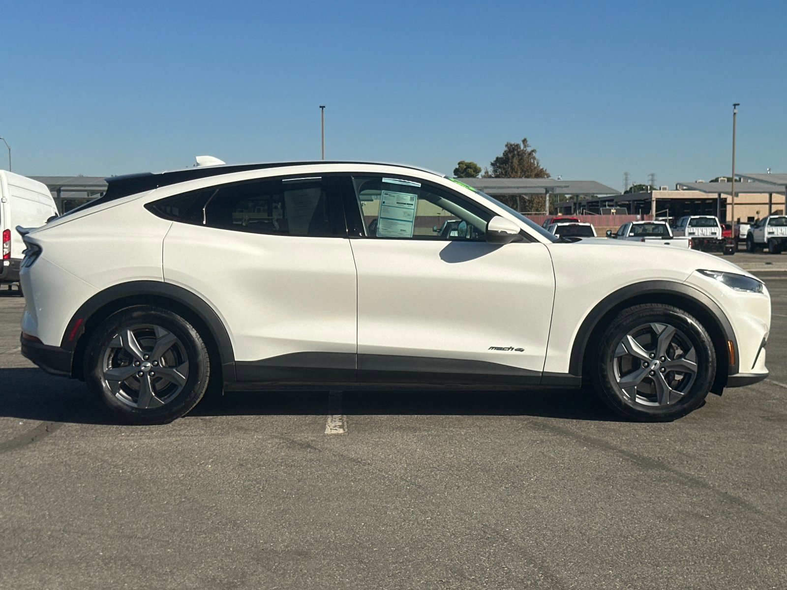 2021 Ford Mustang Mach-E Select photo 2