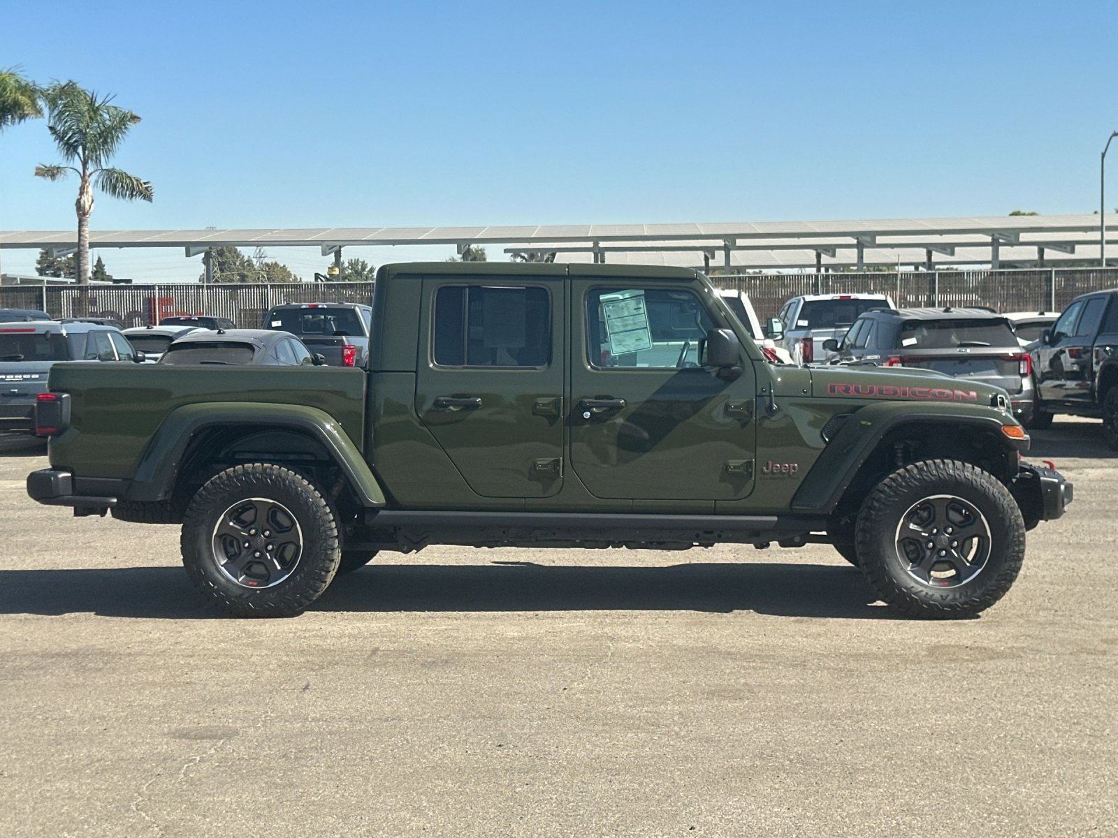 2022 Jeep Gladiator Rubicon photo 2