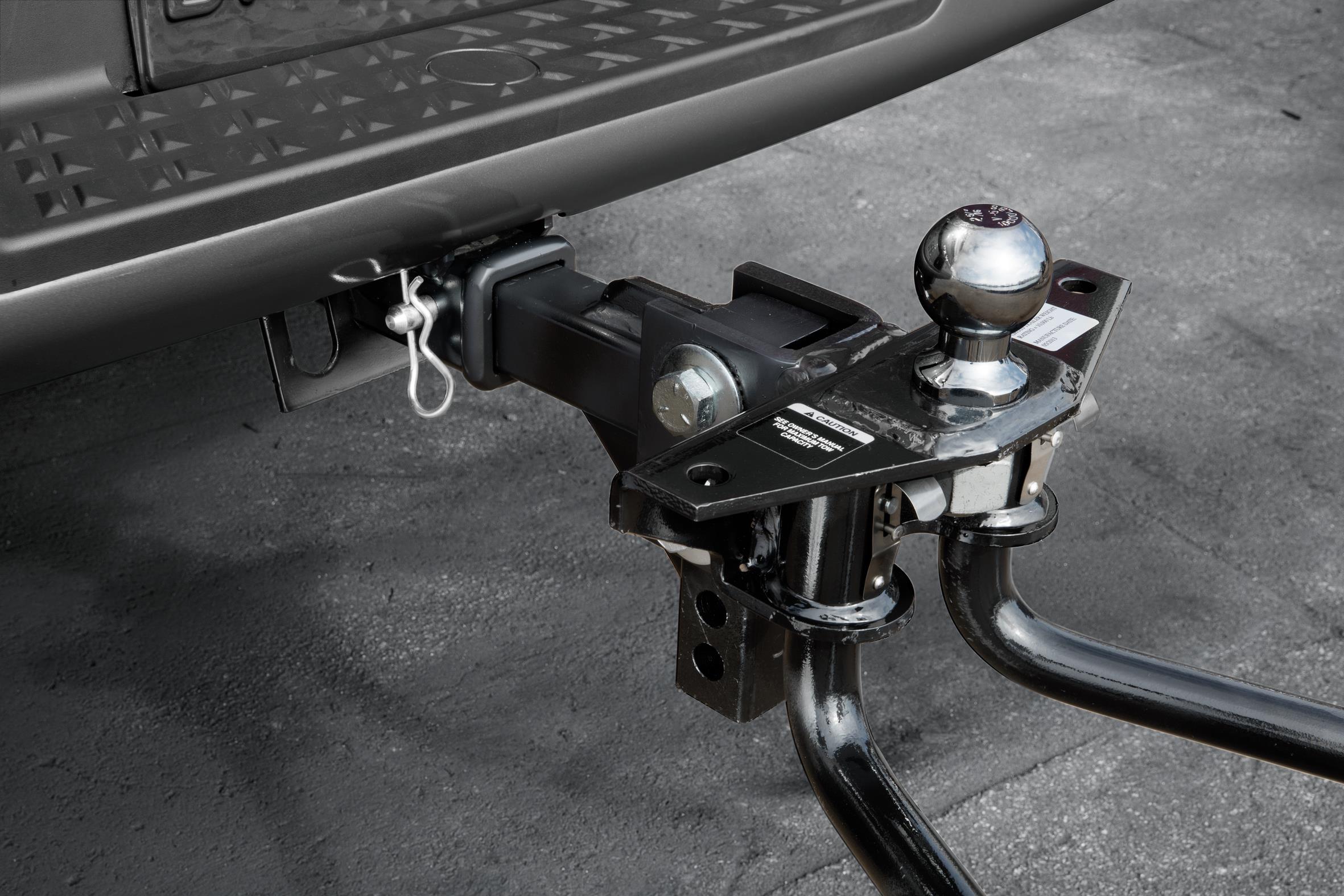 Nissan Tow Hitch and Receiver.jpg