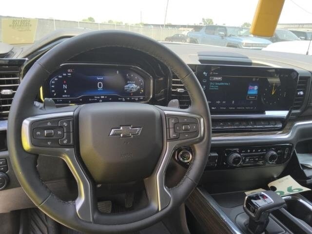 2024 Chevrolet Silverado 1500 RST photo 4