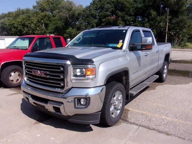 2015 Gmc Sierra SL photo 2