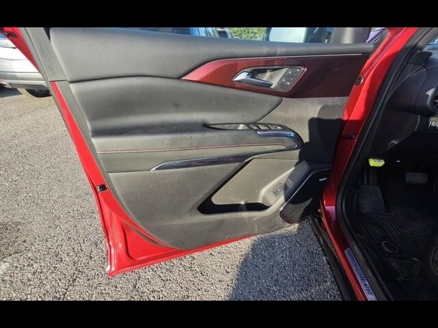 2024 Chevrolet Traverse RS photo 2