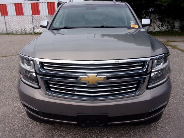 2019 Chevrolet Tahoe Premier photo 2