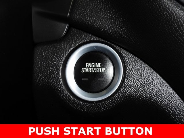 Used 2018 Chevrolet Equinox LT with VIN 3GNAXJEV5JL406586 for sale in Junction City, KS