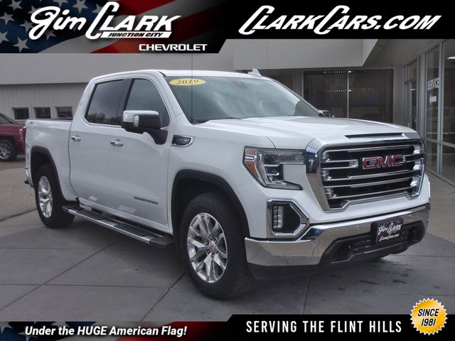2019 GMC Sierra 4WD Crew Cab Short Box SLT's photo