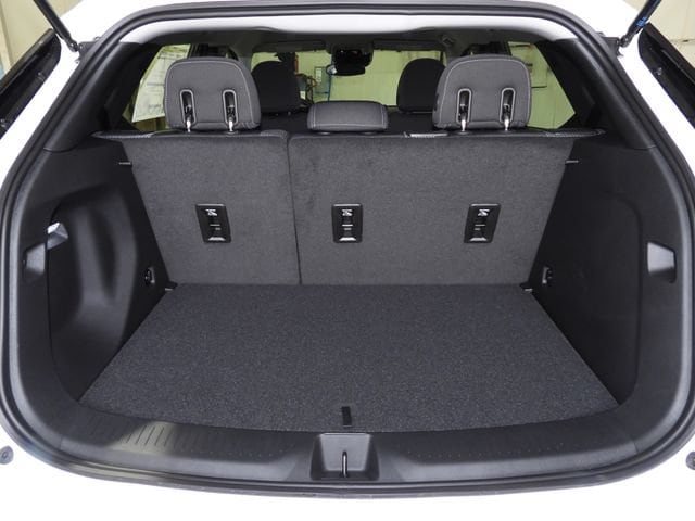 2027 Chevrolet Bolt LT - Photo 32