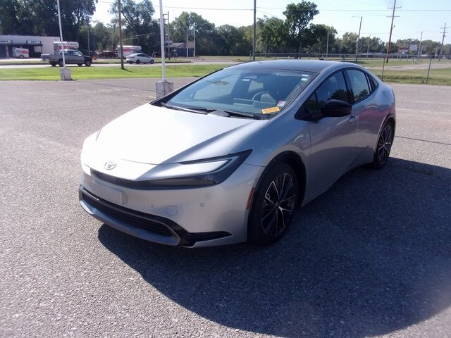 2023 Toyota Prius Limited photo 3