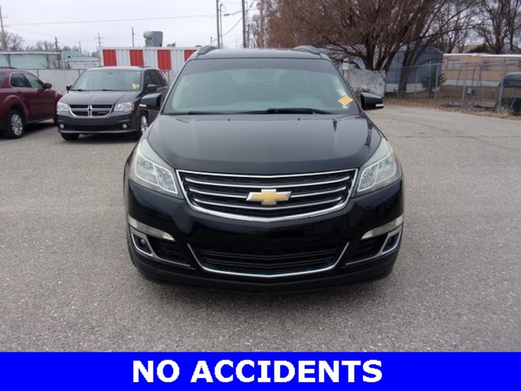 Used 2017 Chevrolet Traverse LT SUV