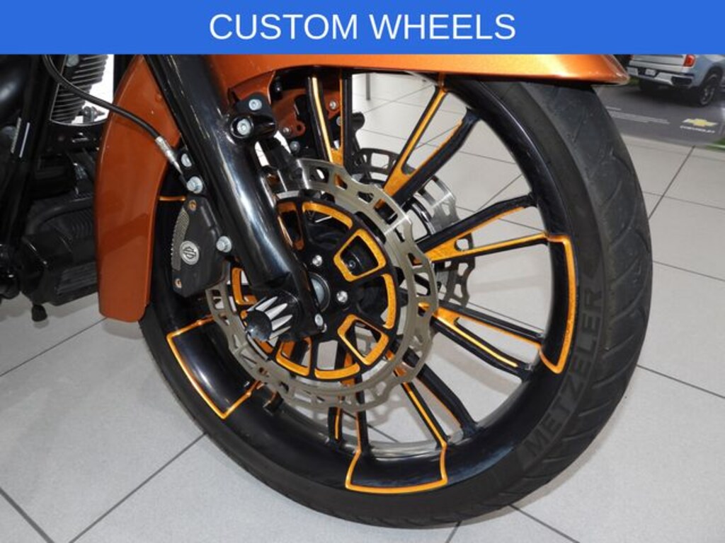 Used 2014 Harley-Davidson Flhx Street Glide Motorcycle