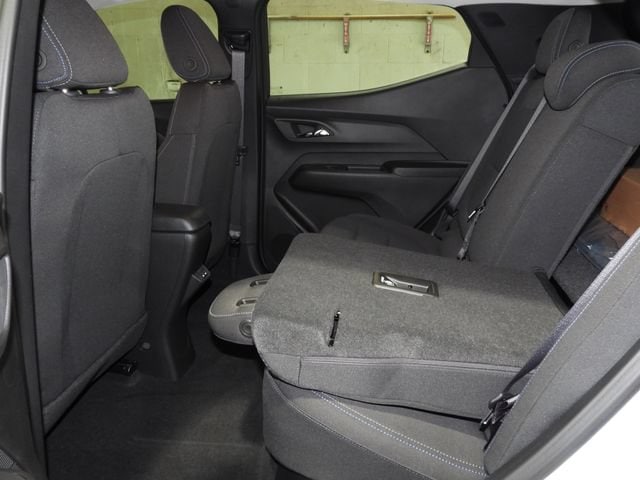 2027 Chevrolet Bolt LT - Photo 29