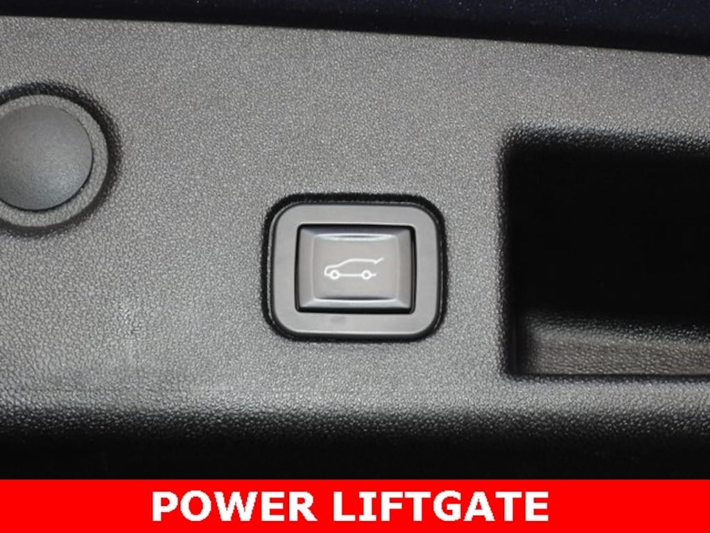 Used 2018 Chevrolet Equinox LT SUV