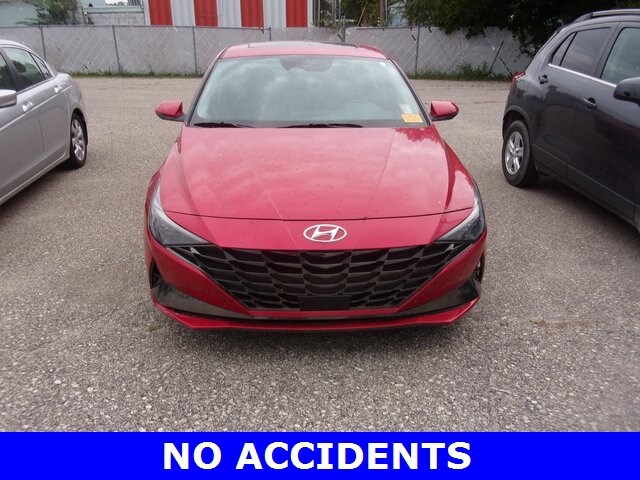 2023 Hyundai Elantra Limited photo 2