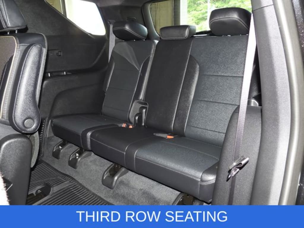 Used 2025 Chevrolet Traverse High Country SUV