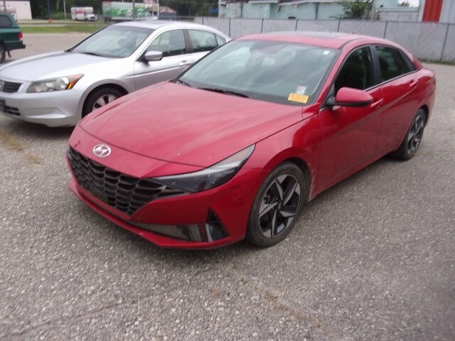 2023 Hyundai Elantra Limited photo 3
