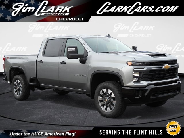 2026 Chevrolet Silverado 2500HD Custom's photo