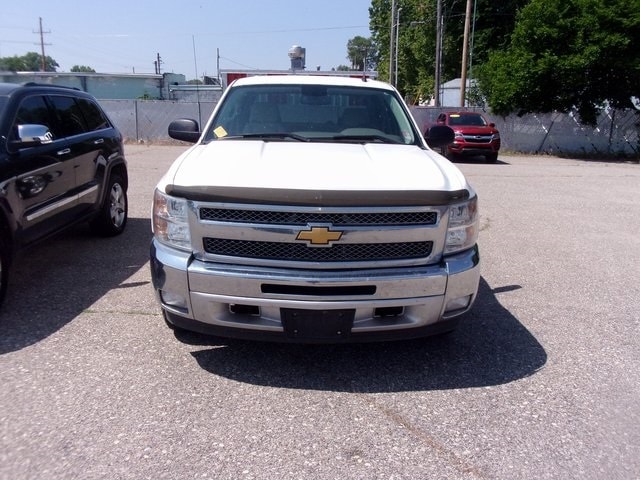 Used 2013 Chevrolet Silverado 1500 LT with VIN 3GCPKSE75DG225204 for sale in Junction City, KS